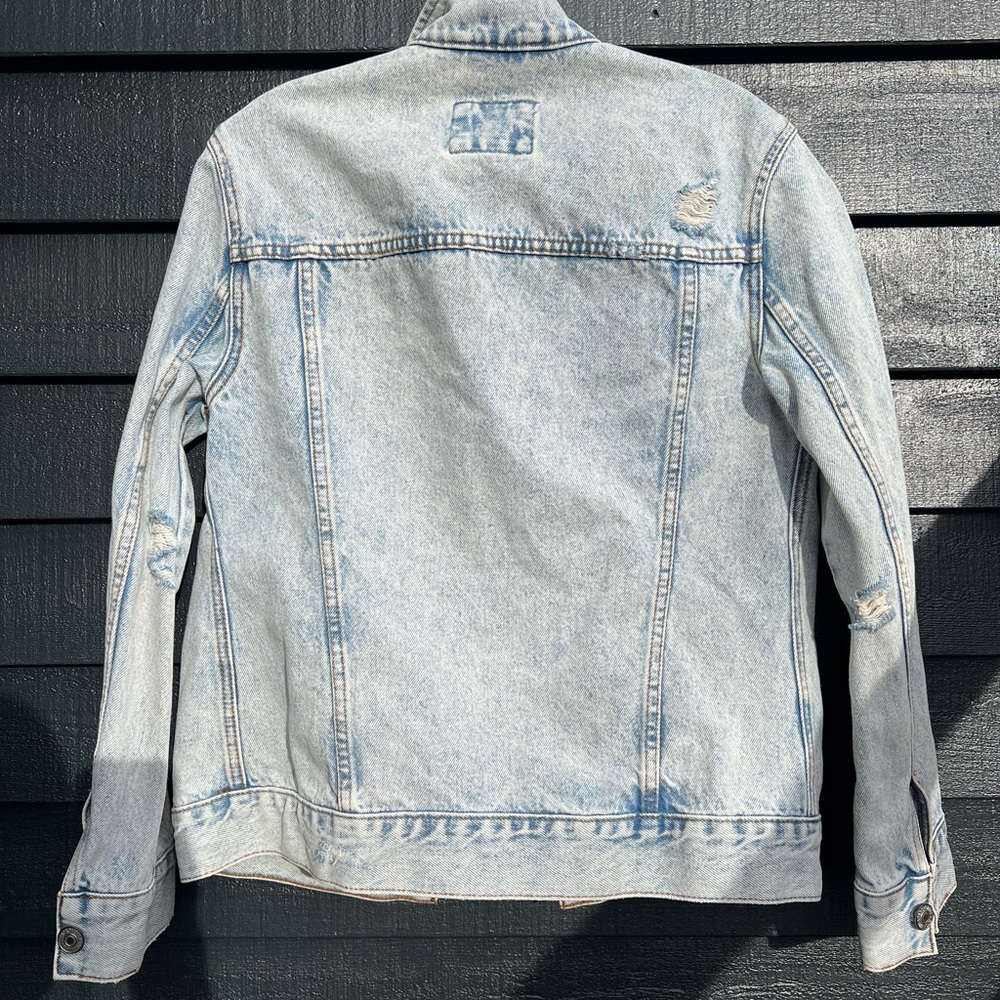NEW Abercrombie denim jacket - Picture 2 of 2
